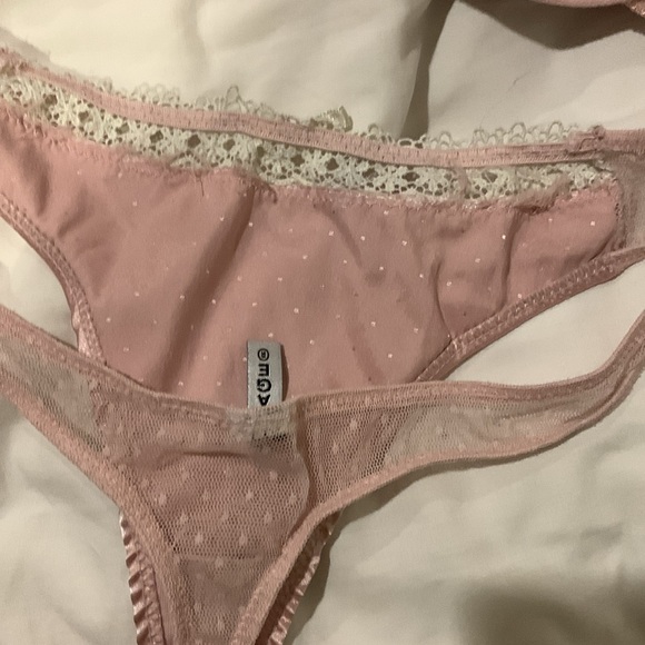 Dusty rose matching bra and thong set 36B Rampage - Picture 9 of 16